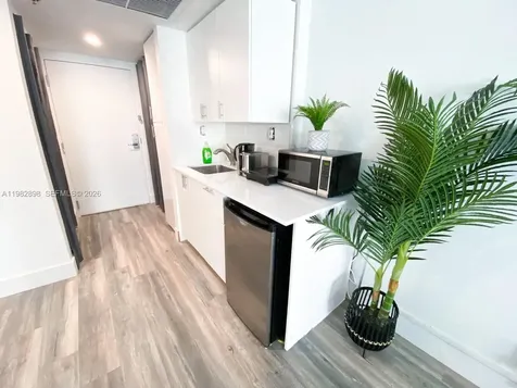 19201 Collins Avenue Sunny Isles Beach FL 33160