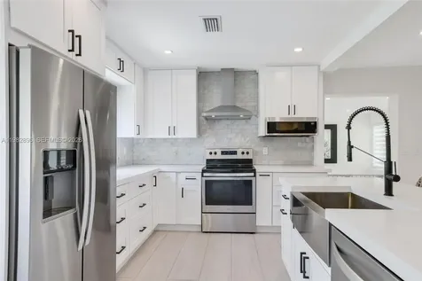 5830 SW 51st Terrace Miami FL 33155