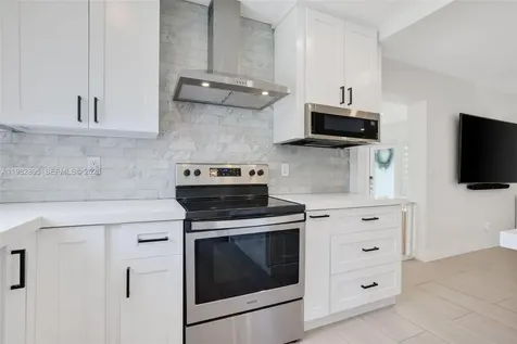 5830 SW 51st Terrace Miami FL 33155