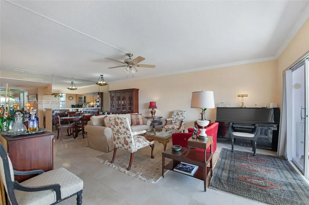 3050 NE 48th Court Lighthouse Point FL 33064