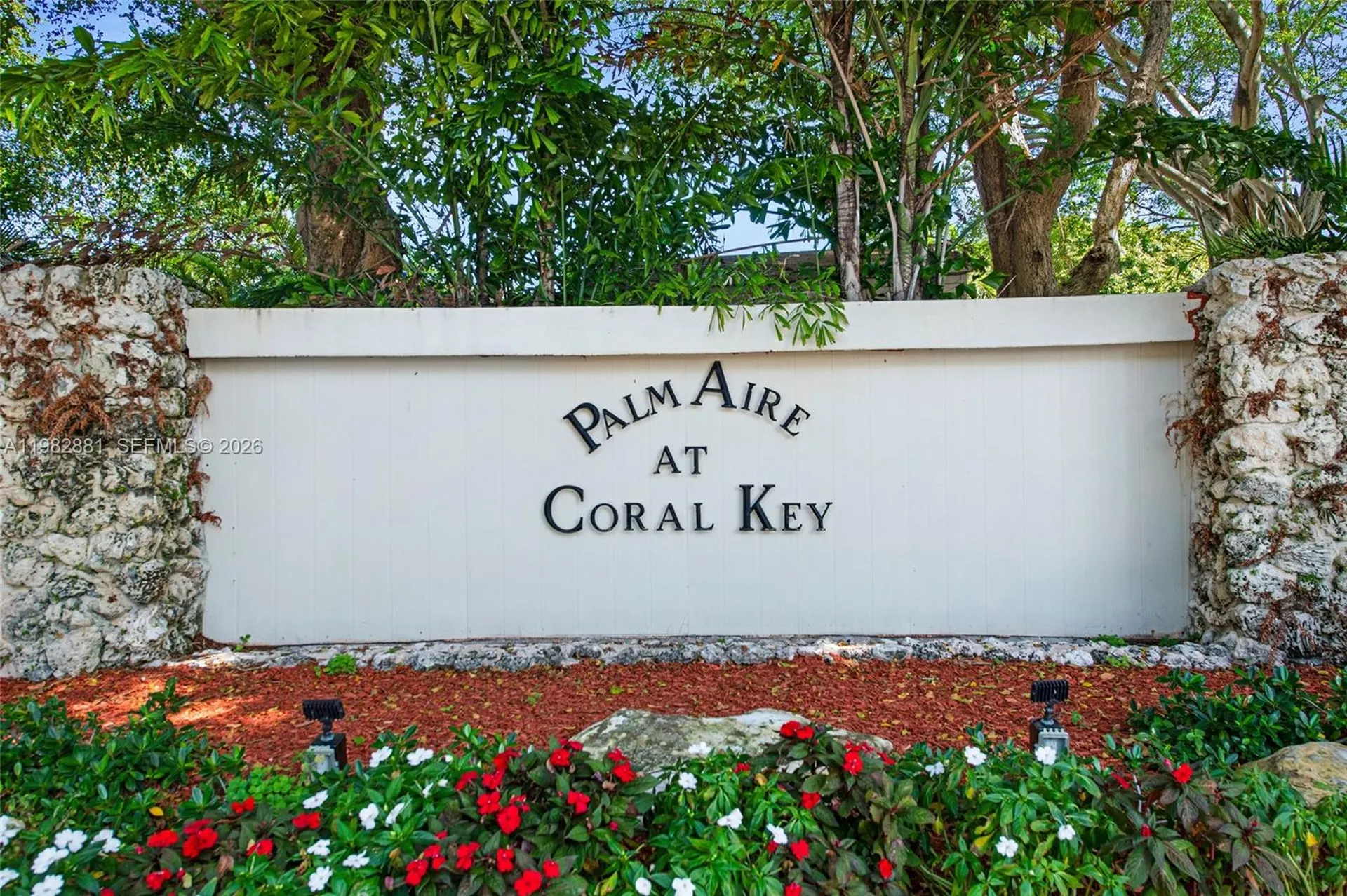 3050 NE 48th Court Lighthouse Point FL 33064