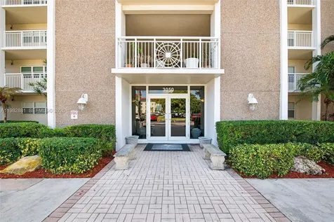 3050 NE 48th Court Lighthouse Point FL 33064