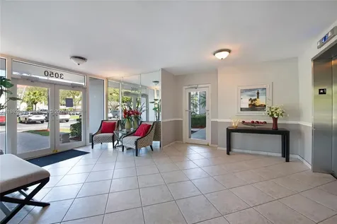 3050 NE 48th Court Lighthouse Point FL 33064