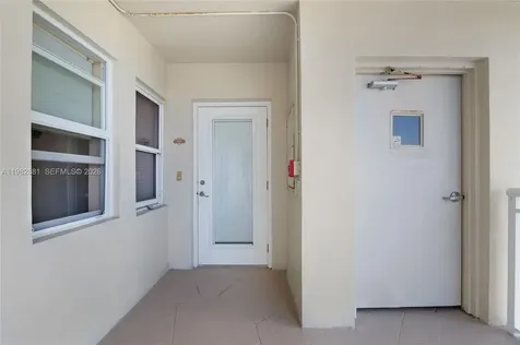 3050 NE 48th Court Lighthouse Point FL 33064