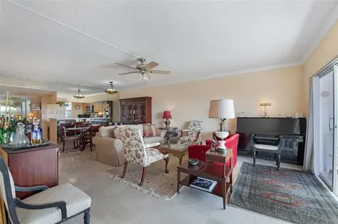 3050 NE 48th Court Lighthouse Point FL 33064