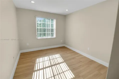 652 NW 133rd Drive Plantation FL 33325
