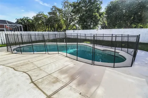 652 NW 133rd Drive Plantation FL 33325