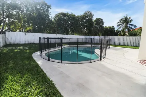 652 NW 133rd Drive Plantation FL 33325