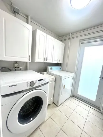 1900 Tigertail Avenue Miami FL 33133