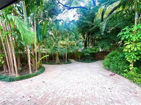 1900 Tigertail Avenue Miami FL 33133