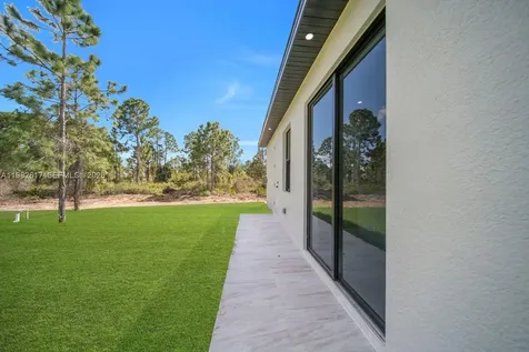 637 Summit Avenue S Lehigh Acres FL 33974