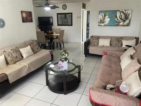 175 NE 203rd Terrace Miami Gardens FL 33179