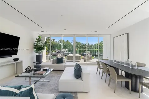 1011 W 48th Street Miami Beach FL 33140