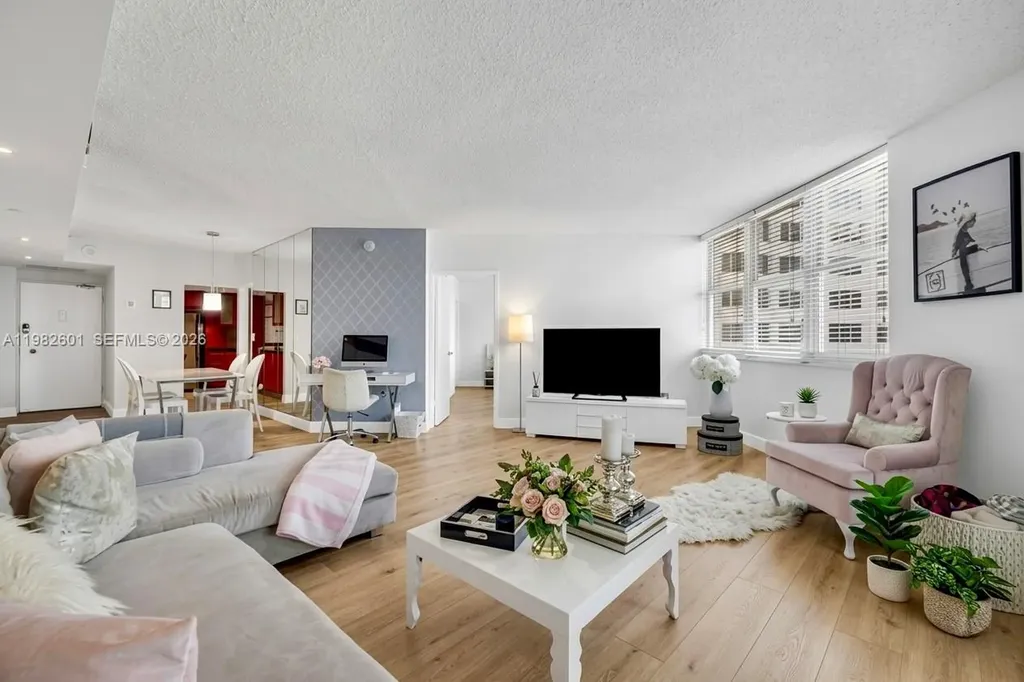 801 Brickell Bay Drive Miami FL 33131