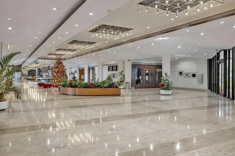801 Brickell Bay Drive Miami FL 33131