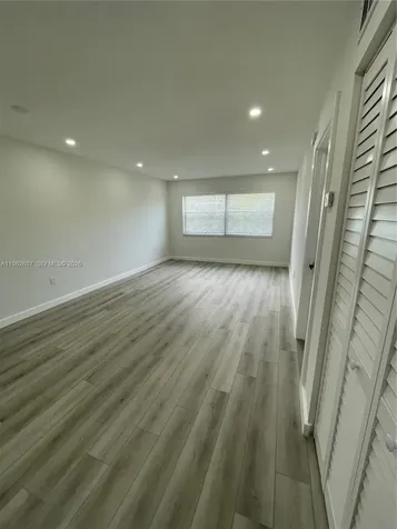 365 NE 125th Street North Miami FL 33161