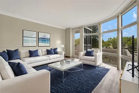 20100 W Country Club Drive Aventura FL 33180