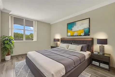 20100 W Country Club Drive Aventura FL 33180