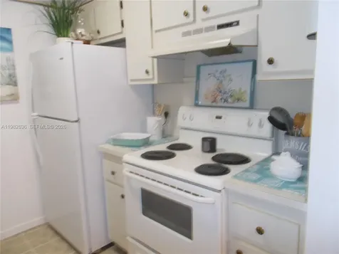 13450 SW 3rd Street Pembroke Pines FL 33027