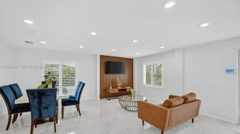 2845 SW 67th Avenue Miami FL 33155