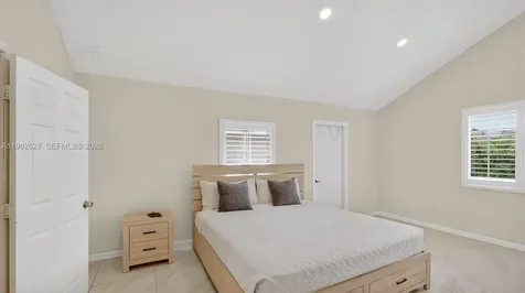 2845 SW 67th Avenue Miami FL 33155