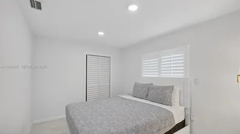 2845 SW 67th Avenue Miami FL 33155