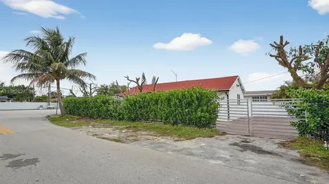 2845 SW 67th Avenue Miami FL 33155