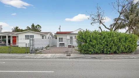 2845 SW 67th Avenue Miami FL 33155