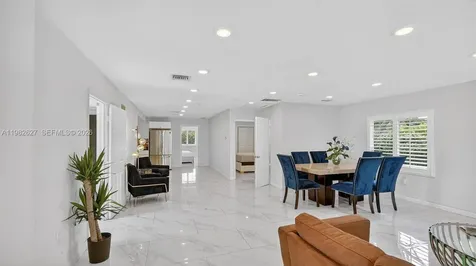 2845 SW 67th Avenue Miami FL 33155