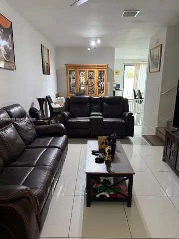 424 NE 194th Terrace Miami FL 33179