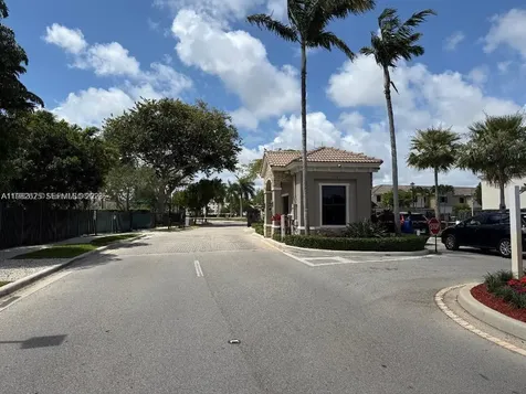 424 NE 194th Terrace Miami FL 33179