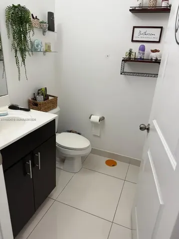 424 NE 194th Terrace Miami FL 33179