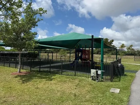 424 NE 194th Terrace Miami FL 33179