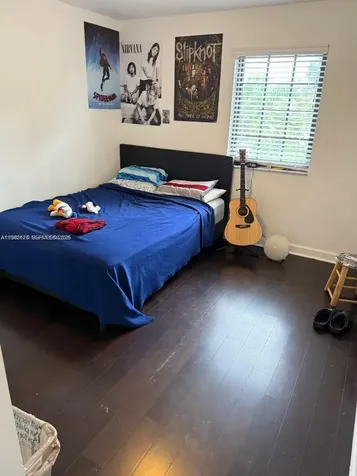 424 NE 194th Terrace Miami FL 33179