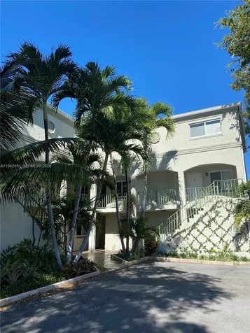 913 NE 17th Street Fort Lauderdale FL 33305