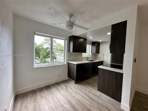 913 NE 17th Street Fort Lauderdale FL 33305