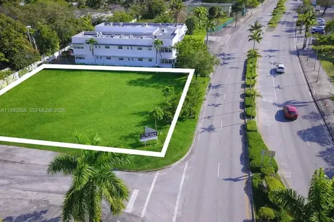 5215 Biscayne Boulevard Miami FL 33137