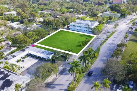 5215 Biscayne Boulevard Miami FL 33137