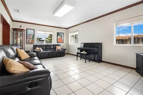 4660 W 9th Avenue Hialeah FL 33012