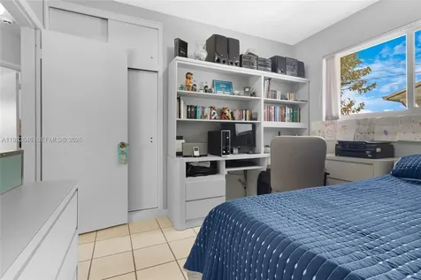 4660 W 9th Avenue Hialeah FL 33012