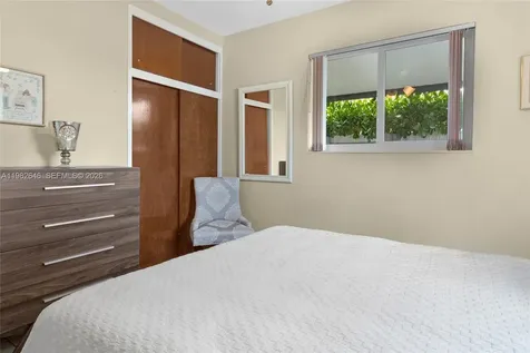 4660 W 9th Avenue Hialeah FL 33012