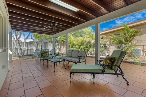 4660 W 9th Avenue Hialeah FL 33012