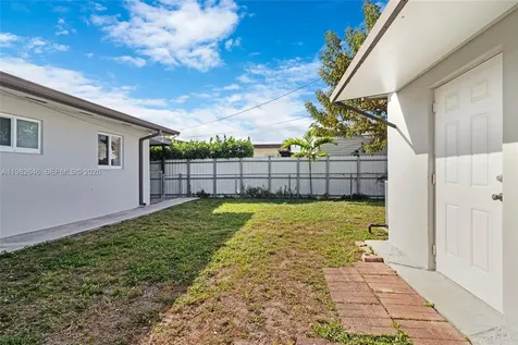 4660 W 9th Avenue Hialeah FL 33012