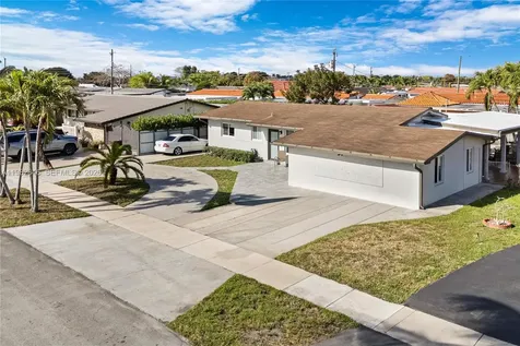 4660 W 9th Avenue Hialeah FL 33012