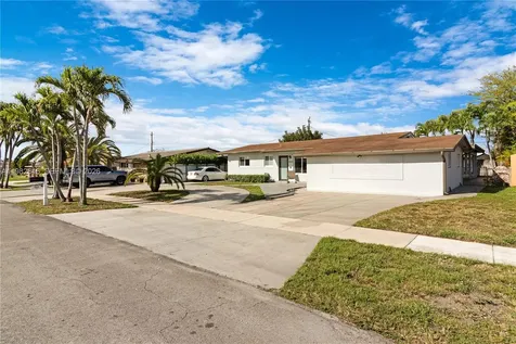 4660 W 9th Avenue Hialeah FL 33012