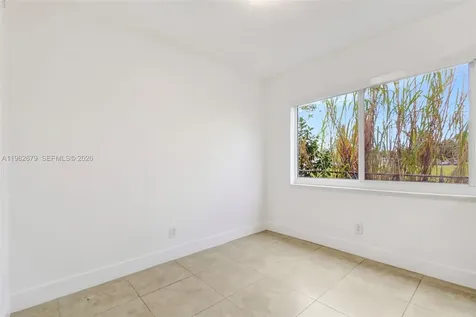 407 SE 9th Court Hallandale Beach FL 33009