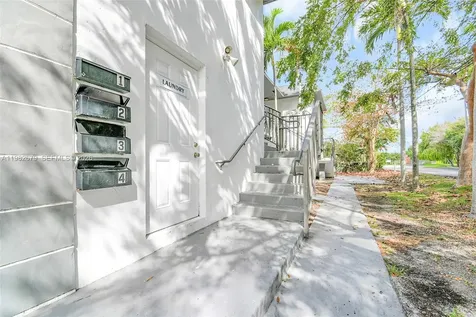 407 SE 9th Court Hallandale Beach FL 33009