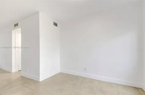 407 SE 9th Court Hallandale Beach FL 33009