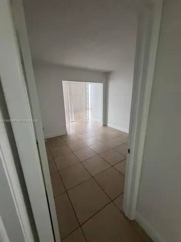 9723 Hammocks Boulevard Miami FL 33196