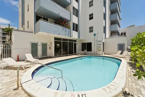 1658 Bay Road Miami Beach FL 33139